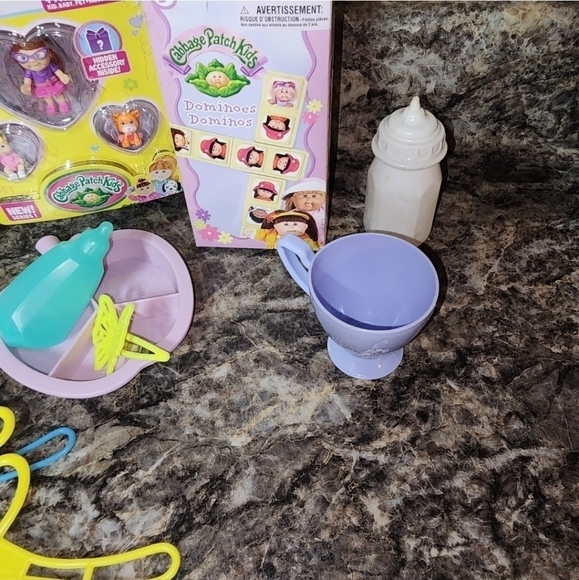 Cabbage patch lil sprouts dominoes and accessories - Picture 5 of 6